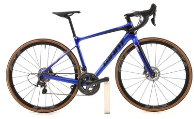 Produktbild von Giant Defy Advanced Pro 2 · Rahmengröße 52 · Rennräder