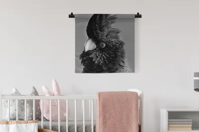 Produktbild von MuchoWow® Wandteppich Wandbehang Nahaufnahme eines Kakadus vor grünem Hintergrund - schwarz und weiß 60x60 cm Tapisserie Dekoration Wandtuch - Dekorationen - Wand Decke