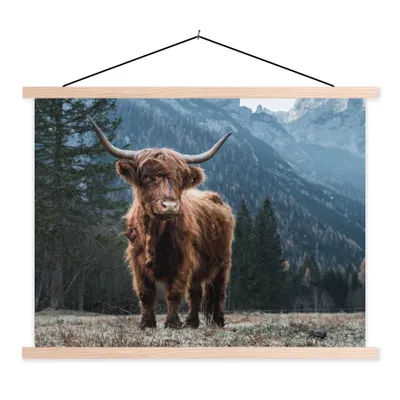 Produktbild von MuchoWow® Textilposter Schottische Highlander - Berg - Landschaft - Bäume - Kuh - Natur 60x45 cm mit holzfarbenen Rahmen - Bild