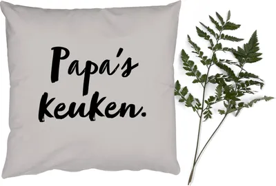 Produktbild von MuchoWow® Zierkissen Sofakissen Wohnzimmer Dekokissen 40x40 cm Taupe - Papas Küche - Zitat - Foto Kissen - Schlafzimmer Dekoration