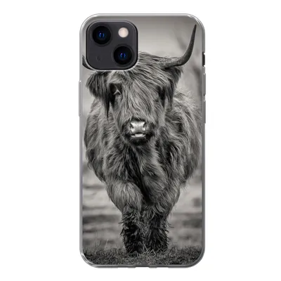 Produktbild von MuchoWow® Handyhülle Schutzhülle Hülle für iPhone 13 Schottischer Highlander - Schwarz und Weiß Silikon Softcase Handy Hülle - Karteninhaber