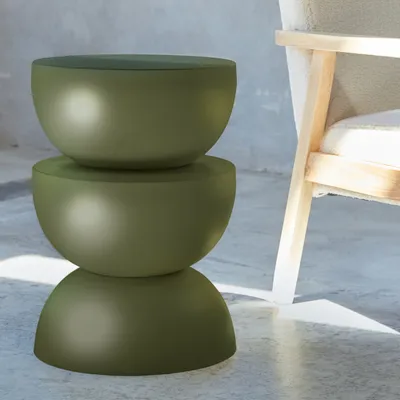 Produktbild von sweeek - Beistelltisch, Sofaende, Nachttisch aus Metall, Ø32 x H 46.5 cm - Grün