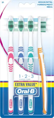 Produktbild von Oral-B SHINY CLEAN medium toothbrush 4-pack