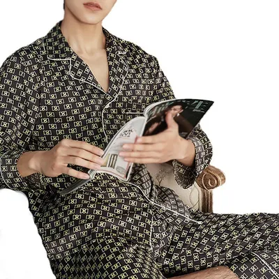 Produktbild von Weicher Baumwoll-Pyjama-Set für Herren mit langen Ärmeln