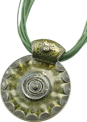 Produktbild von Kurze Kette Ciondolo mit antikem Anhänger von collezione alessandro