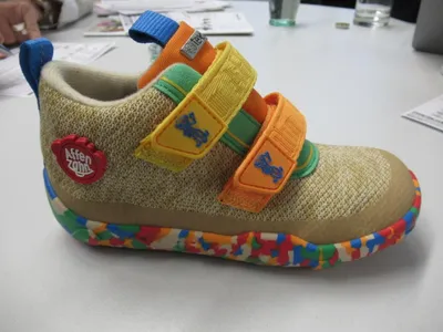 Produktbild von Affenzahn Affenzahn 10 Jahre Klettschuh Beige