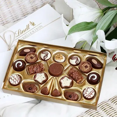 Zdjęcie produktu dla Lindt PRALINES Hochfein 120g