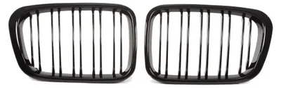 Kühlergrill DOPPELRIPPE Schwarz Glanz für BMW 3er E46 4-Türer 1998-2001 – Produktansicht