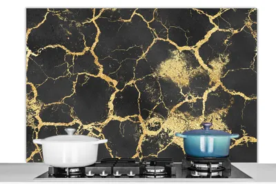 Produktbild von KitchenYeah®  Spritzschutz Küche - Küchenrückwand - Wandschutz für Herd und Spüle - Marmor - Gold - Schwarz 120x80 - Alu-Dibond (Alternative zum Spritzschutz aus Glas) - Hitzebeständig - Herdspritzsch