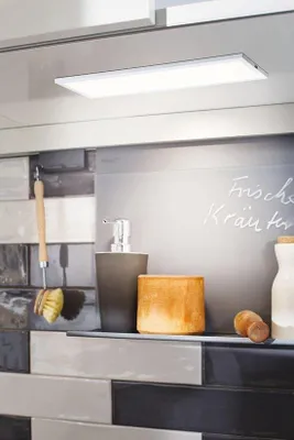 Zdjęcie produktu dla Panel LED pod szafkę 75 cm z funkcją ściemniania i dotykowym włącznikiem - ciepła biel 2700K