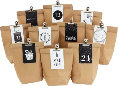 Productafbeelding van Adventskalender - DIY - Om zelf te vullen - 24 geschenkzakjes - Etiketten met cijfers en metalen klemmen - Kerstmis - Zwart-wit - Duitse versie