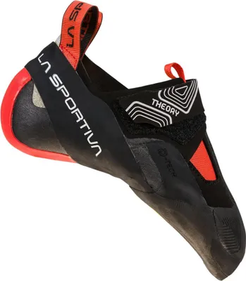 Klett-Kletterschuh "Theory" von La Sportiva; schwarz mit roten Akzenten und markanten Linien.
