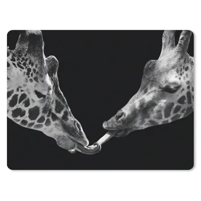 Produktbild von MuchoWow® Mauspad Mousepad Tiere - Schwarz - Giraffe - Weiß - Porträt 40x30 cm - Mousepads - Maus Mat - Pad - Mausunterlage - Anti Rutsch