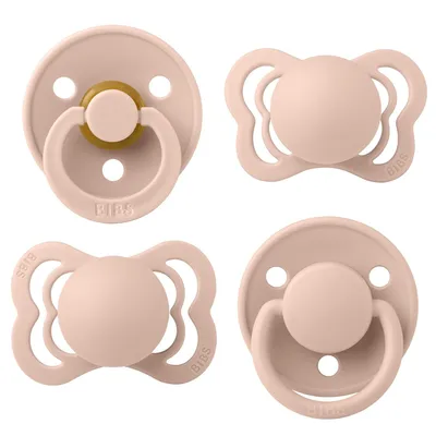 Produktbild von BIBS Schnuller 4er-Pack, Try it starter pack, BPA-frei, Kirschform, Symmetrische und Kiefergerechte Sauger. Naturkautschuk / Silikon, Hergestellt in Dänemark. 0+ Monate (4er Pack), Blush
