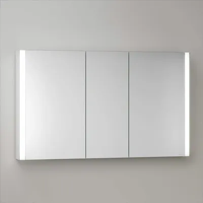 Productafbeelding van Keuco Royal Metis LED wandspiegelkast, 120 x 71 cm, met 3 deuren, in Frans design