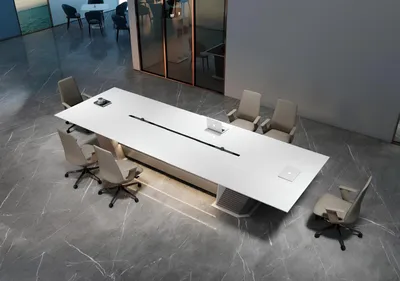 Image de Table de conférence élégante en blanc - idéale pour le bureau et les salles de réunion