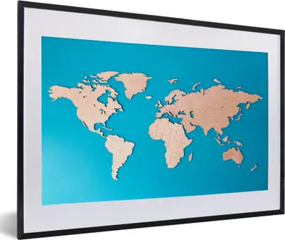Produktbild von MuchoWow® MuchoWow® Gerahmtes Poster Weltkarte - Holzfarbe - Blau 60x40 cm - Poster mit zchwarzem Bilderrahmen - Schlafzimmer - Plakat in Rahmen - Drucken