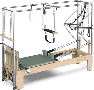 Produktbild von Liveness Cadillac Reformer PTX 6000 Green Tea – Eichenholz Pilatesgerät mit Box & Jumpboard