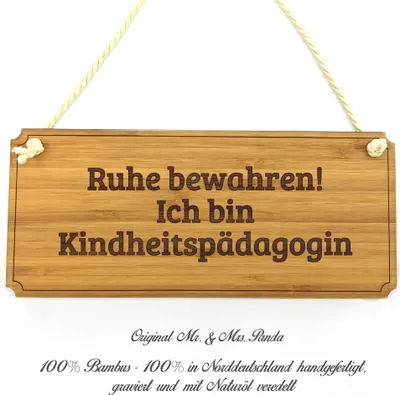 Produktbild von Mr. & Mrs. Panda Schild Kindheitspädagogin - Geschenk, Shabby, Berufsausbildung, Firmenschild, Wegweiser, Diplom, Berufsschule, Holz, Geschenkidee, Graviert, wandtafel