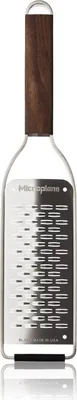 Produktbild von Microplane 43302 Master Serie Reibe, 2-Wege-Schneide, Walnussholzgriff, silber/braun