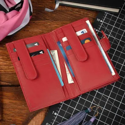 Obrázek produktu pro Peněženka Belveder Damen, vyrobená z pravé kůže, červená, prostorná, model W043. Dámská peněženka z pravé kůže, vintage styl, střední velikost