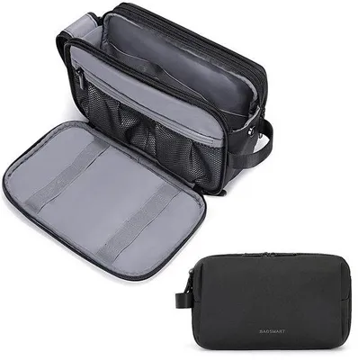 Image de Toilettes de voyage, grandes, noires, hydrofuges