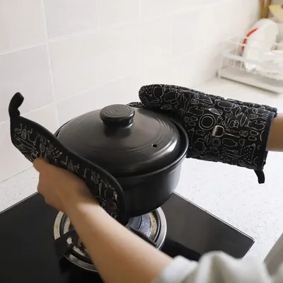 Hitzebeständige Ofenhandschuhe und Platzset für Kochen und Backen