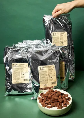 Produktbild von KoRo I  Schoko Bits mit 30 % Kakaofüllung 8 x 500 g