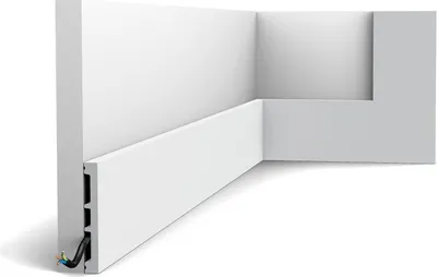 Immagine prodotto di Modanatura per pavimenti Orac Decor AXXENT SX163-RAL9003 preverniciata stile classico bianco segnale 2 m