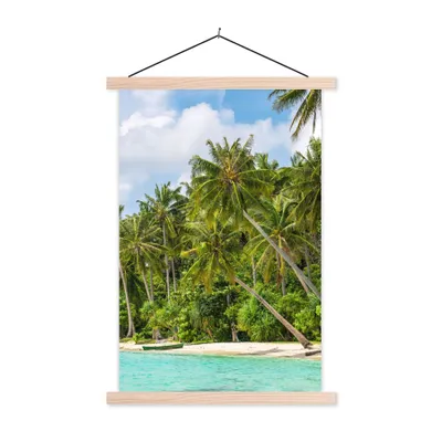 Produktbild von MuchoWow® Textilposter Palme - Meer - Tropisch 120x180 cm mit holzfarbenen Rahmen - Textil-Plakat