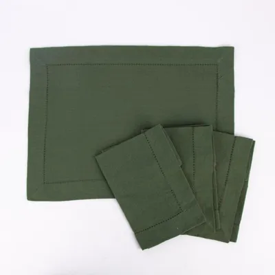 Produktbild von Linen & More Platzset 4er Set Indi einfarbig army grün 50x35cm