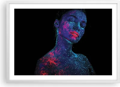 Produktbild von Gerahmtes Poster - Weißer Rahmen - Frau Ultraviolett Glitzer - 70x50 cm - Wand Bild - Wanddeko - Wandbilder - Kunstposter - Wandposter - Bilderrahmen - Bilder - Kunstdruck - P2WAA70x50-4527