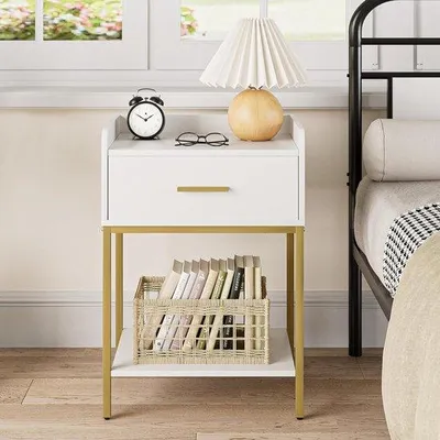 Productafbeelding van Famanu nachtkastje, 3-laags met lade en opbergruimte - modern design - witte afwerking met gouden poten