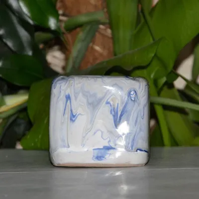 Image de Cendrier anti fumée Cube marbré bleu, gris et  blanc