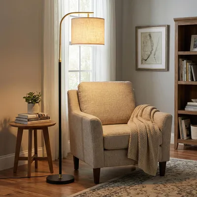 Produktbild von VASAGLE Stehlampe modern mit höhenverstellbarem Bogen, Leselampe mit Fußschalter, für Wohnzimmer, Stoffschirm, E27, schwarz