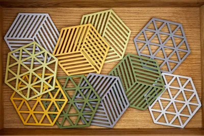 Immagine prodotto di Zone Denmark Untersetzer Triangles, Glasuntersetzer, Getränkeuntersetzer, Silikon, Lilac, 24362
