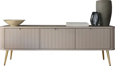 Obrázek produktu pro BETTSO třídveřová RTV skříňka TV stolek s drážkovanými čely na zlatých nohách ZOVA 168 cm Cashmere Beige