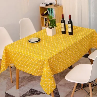 Produktbild von Famanu Tischdecke mit Quasten und pflegeleichtem Material für jede Gelegenheit