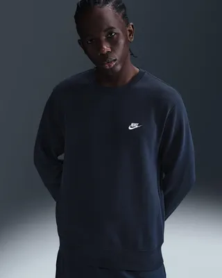 Produktbild von Nike Sportswear Herren Pullover Club Regular Fit aus weichem, gebürstetem Fleece in Marine