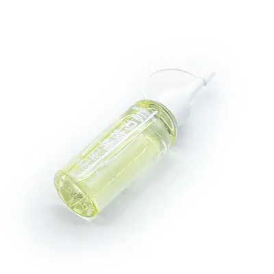 Zdjęcie produktu dla KUROBARA Naturalny Olej Kameliowy do Konserwacji Ostrzy | 100 ml | Do Dłut Strugów Noży Stali Węglowej | Olej do Ostrzenia | Japan