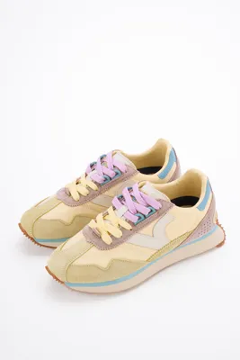 Produktbild von Damen-Sneakers Victoria 8812101, Farbe: AMARILLO, Größe: 38