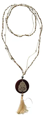 Produktbild von Mala "Ganesha" Glasperlen goldfarben mit gelaserter Muschelscheibe 46cm