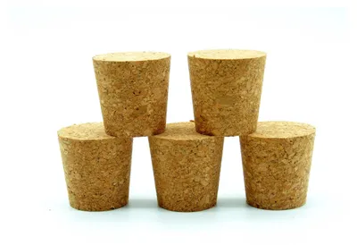 Produktbild von 5 x Natürlich Konischer Korken 46/36mm - Korkstopfen, Flaschenkorken, Fasskorken
