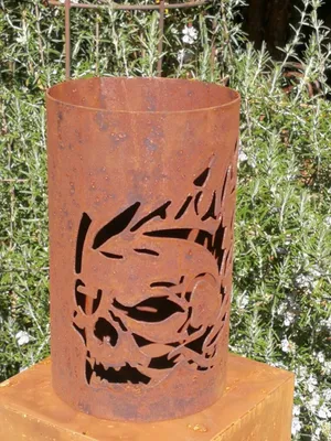Produktbild von Edelrost Windlicht Totenkopf