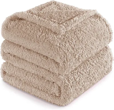 Produktbild von Kuscheldecke aus weichem Fleece, für Sofa oder Bett, für alle Jahreszeiten, warm und flauschig, 220 x 230 cm, Kamel