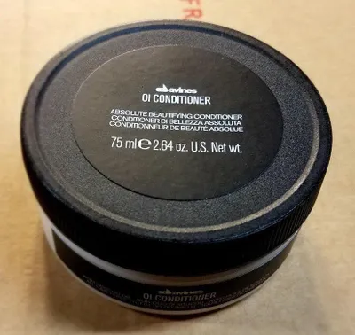 Obrázok produktu pre Davines OI Conditioner vyživujúci kondicionér pre všetky typy vlasov 75 ml