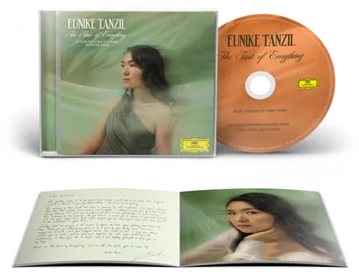Produktbild von The First of Everything