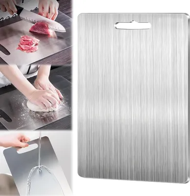 Produktbild von Premium Titan- und Edelstahl-Schneidebrett - Beidseitig 304 Lebensmittelsicher - Geruchsresistent für Küche, Fleisch, Obst und Gemüse