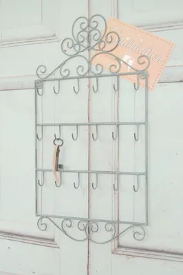 Produktbild von Schlüsselbrett in antikgrau, Hakenleiste im antique Shabby Chic Stil mit 18 Haken