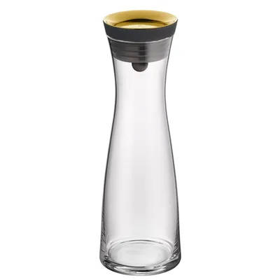 Produktbild von WMF Basic Wasserkaraffe aus Glas 1 Liter, Glaskaraffe mit Deckel, Silikondeckel, Wasserkaraffe mit Deckel, CloseUp-Verschluss, Karaffe goldener Deckel
